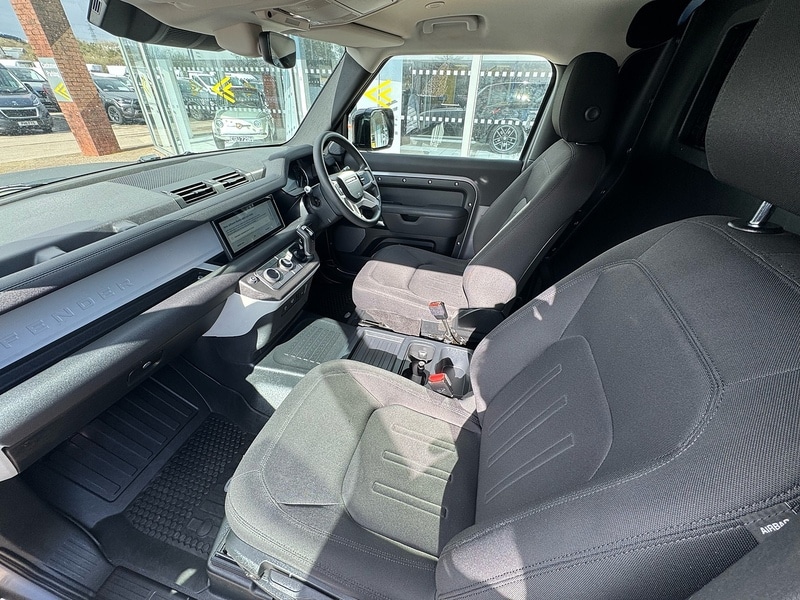 Used Land Rover Defender 2021 for sale - 78016595: Photo 18