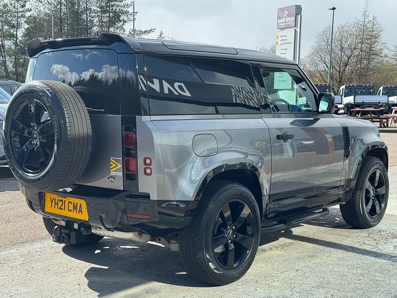 Used Land Rover Defender 2021 for sale - 78016595: Photo 2