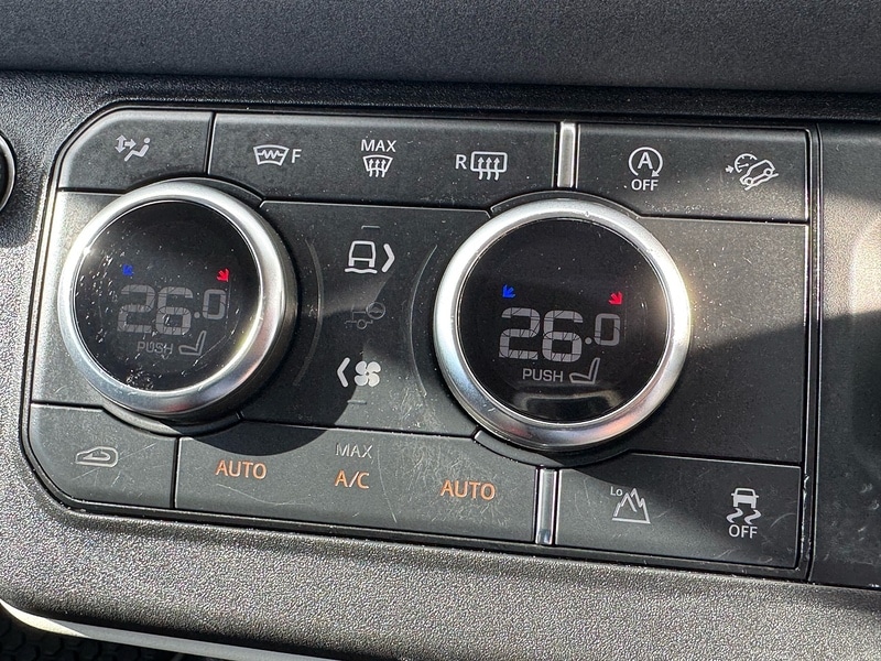 Used Land Rover Defender 2021 for sale - 78016595: Photo 23