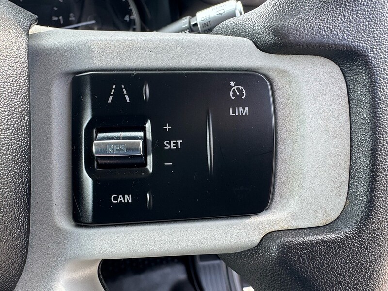 Used Land Rover Defender 2021 for sale - 78016595: Photo 30