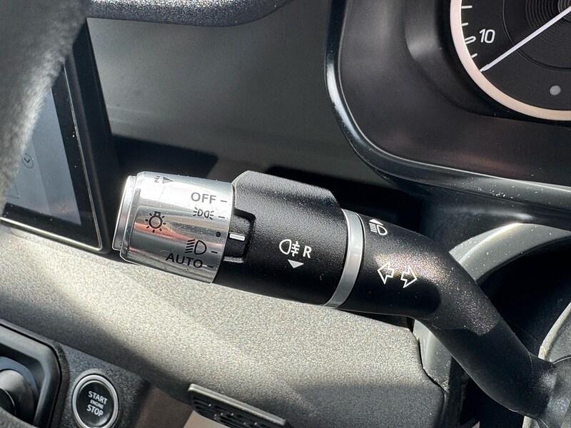 Used Land Rover Defender 2021 for sale - 78016595: Photo 32