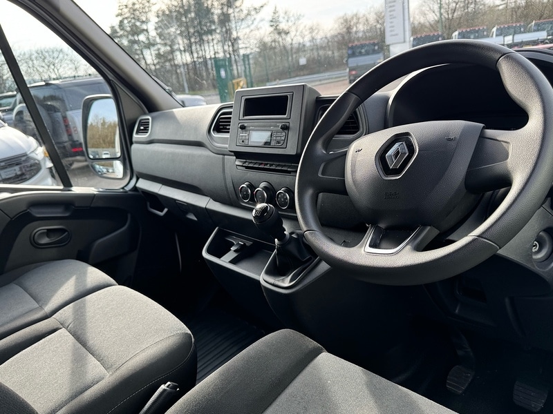 Used Renault Master 2023 for sale - 77968036: Photo 2