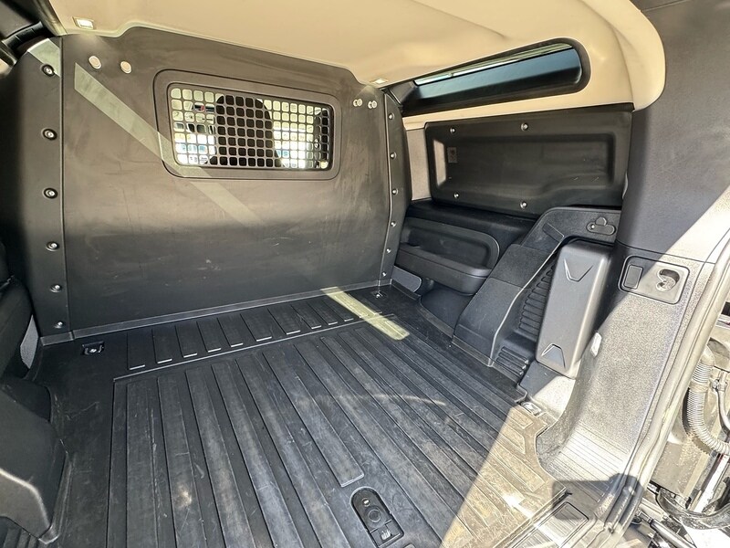 Used Land Rover Defender 2024 for sale - 78201287: Photo 15