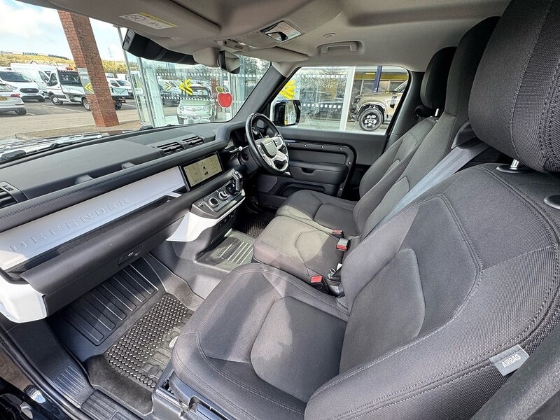 Used Land Rover Defender 2024 for sale - 78201287: Photo 17