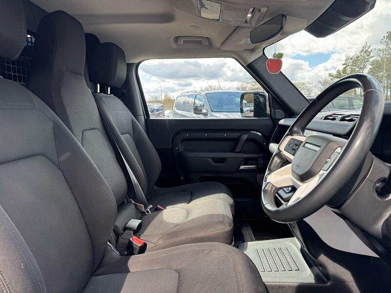 Used Land Rover Defender 2024 for sale - 78201287: Photo 6