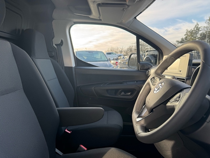 Used Vauxhall Combo 2023 for sale - 76962813: Photo 6