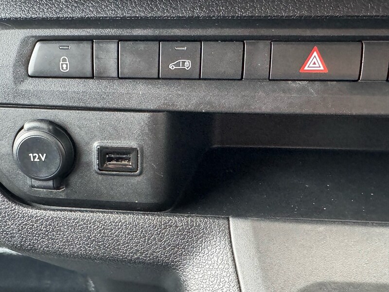 Used Vauxhall Vivaro 2023 for sale - 77622040: Photo 32