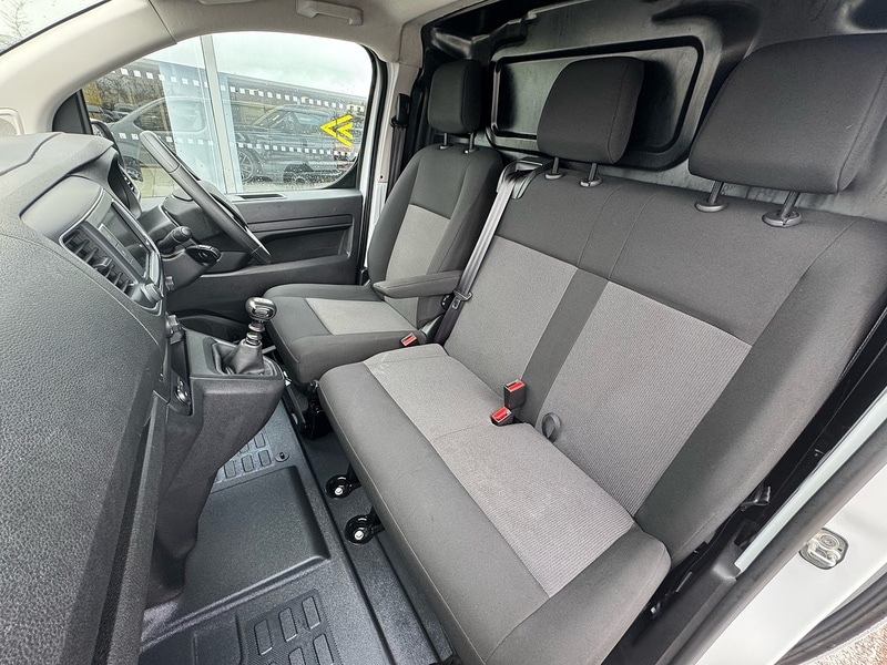 Used Vauxhall Vivaro 2023 for sale - 77622040: Photo 9