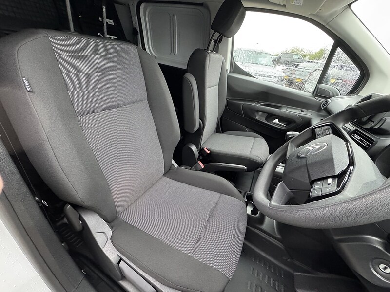 Used Citroen Berlingo 2025 for sale - 76163671: Photo 23