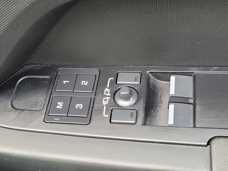 Used Land Rover Defender 90 2025 for sale - 76396596: Photo 28