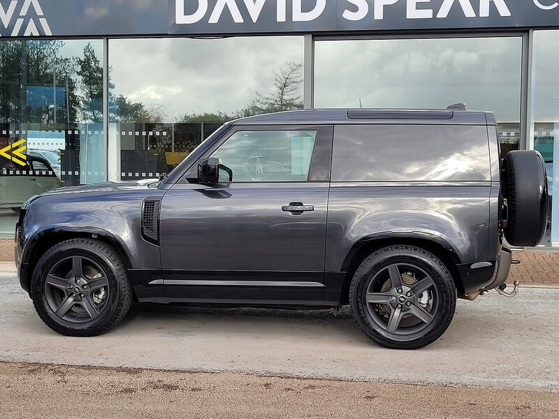 Used Land Rover Defender 90 2025 for sale - 76396596: Photo 49