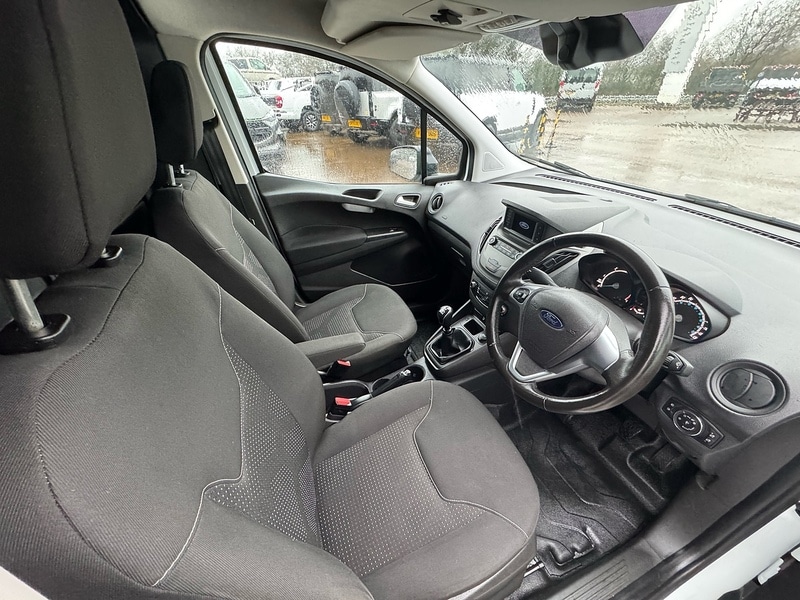Used Ford Transit Courier 2023 for sale - 77276977: Photo 11