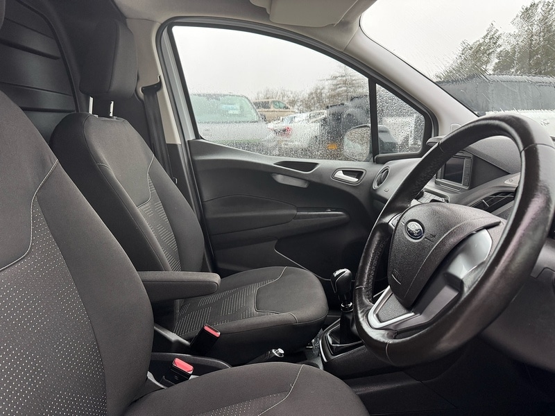 Used Ford Transit Courier 2023 for sale - 77276977: Photo 6