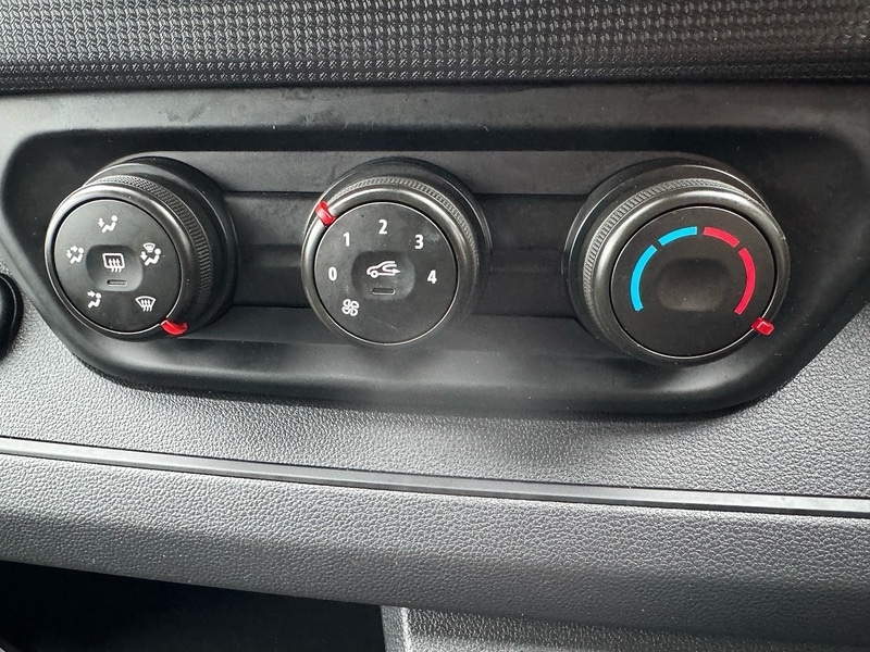 Used Renault Trafic for sale - 76555140: Photo 35