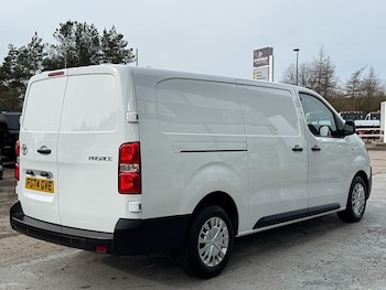 Used Toyota ProAce 2024 for sale - 77651165: Photo