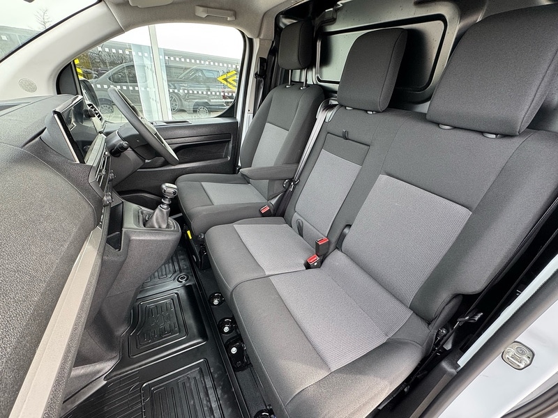 Used Toyota ProAce 2024 for sale - 77651165: Photo 8