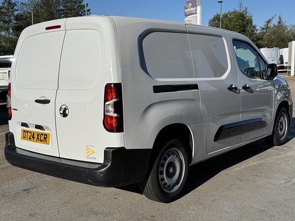Used Vauxhall Combo 2024 for sale - 76036691: Photo 2