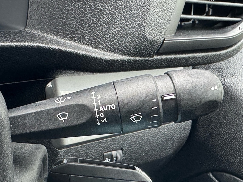 Used Citroen Dispatch 2024 for sale - 76582943: Photo 30