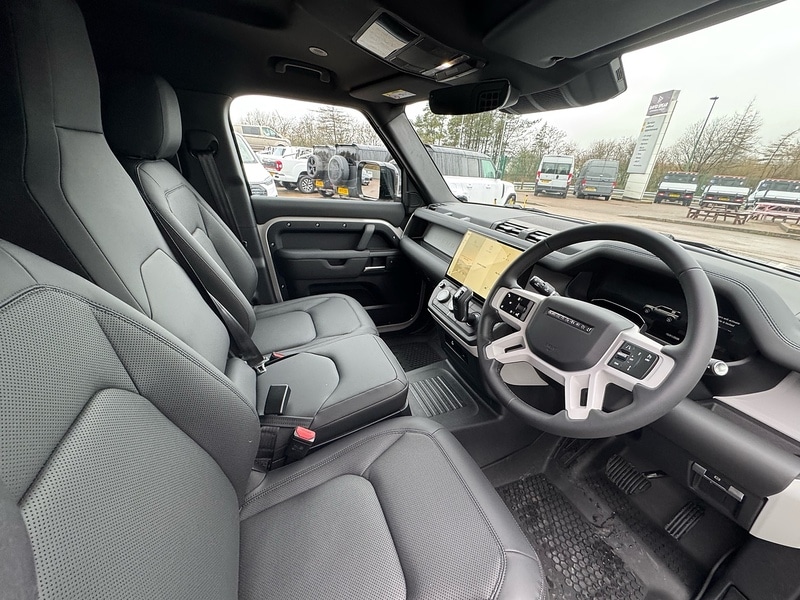 Used Land Rover Defender 110 2026 for sale - 77208495: Photo 16