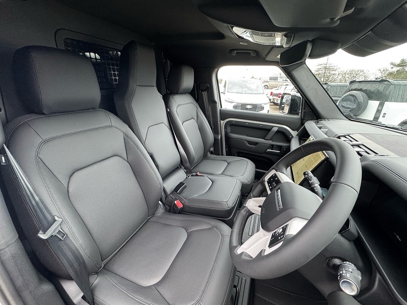 Used Land Rover Defender 110 2026 for sale - 77208495: Photo 29