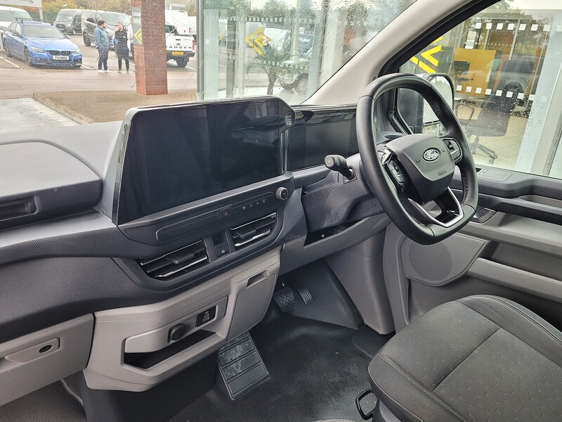 Used Ford Transit Custom 2024 for sale - 76253235: Photo 2