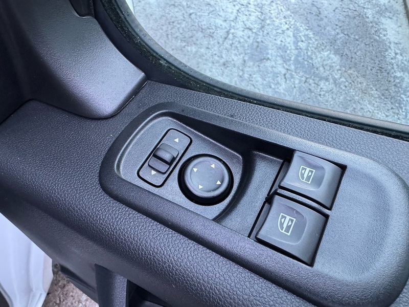 Used Nissan Interstar 2023 for sale - 76845888: Photo 29