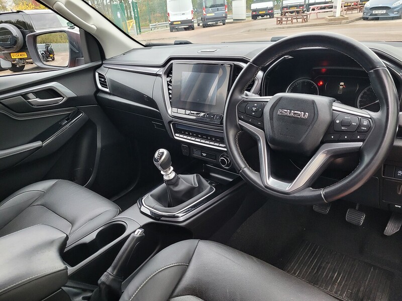 Used Isuzu D-Max 2023 for sale - 76346083: Photo 2