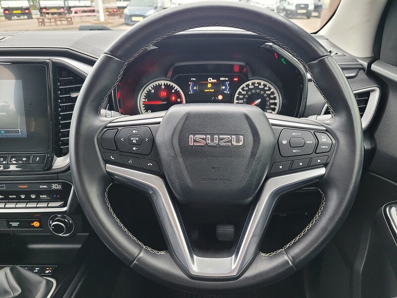 Used Isuzu D-Max 2023 for sale - 76346083: Photo 30