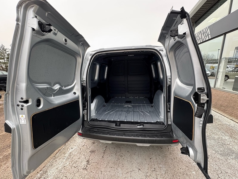 Used Nissan Other 2024 for sale - 76712080: Photo 9