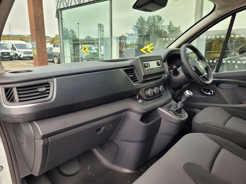 Used Renault Trafic 2025 for sale - 76267499: Photo 43