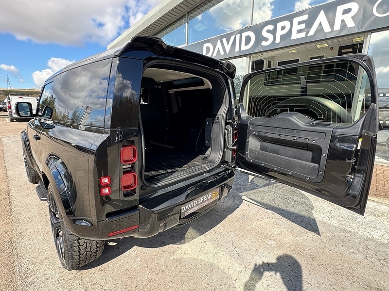 Used Land Rover Defender 2024 for sale - 78083734: Photo 19