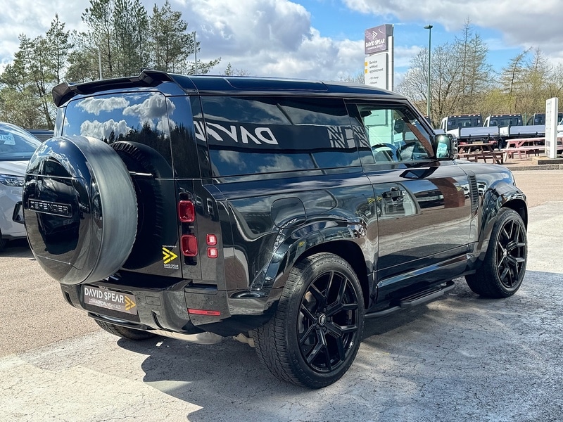 Used Land Rover Defender 2024 for sale - 78083734: Photo 2