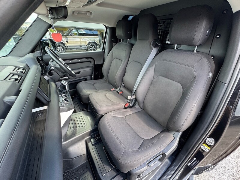 Used Land Rover Defender 2024 for sale - 78083734: Photo 9