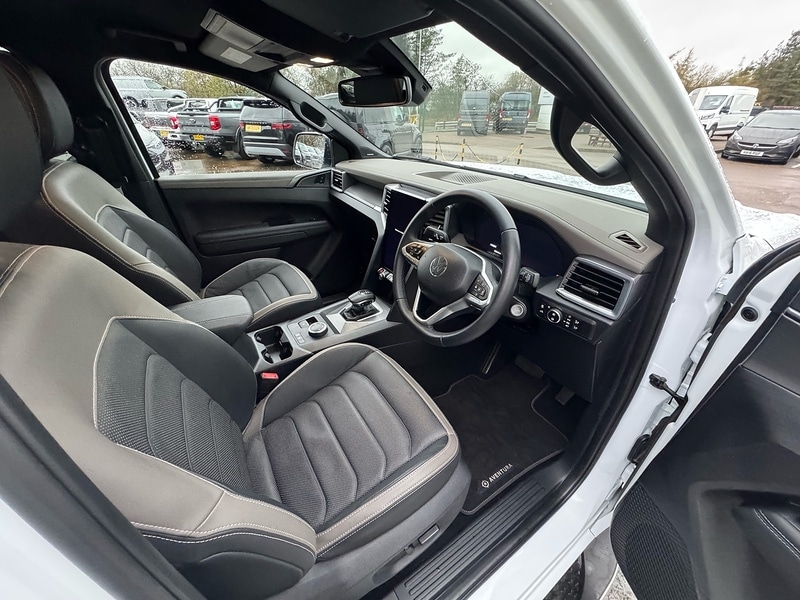 Used Volkswagen Amarok 2024 for sale - 76547383: Photo 20