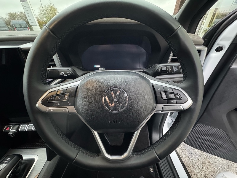 Used Volkswagen Amarok 2024 for sale - 76547383: Photo 22