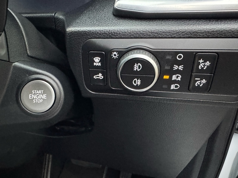 Used Volkswagen Amarok 2024 for sale - 76547383: Photo 25