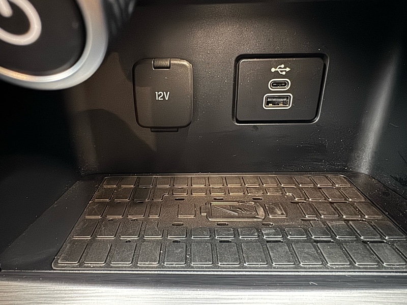 Used Volkswagen Amarok 2024 for sale - 76547383: Photo 28