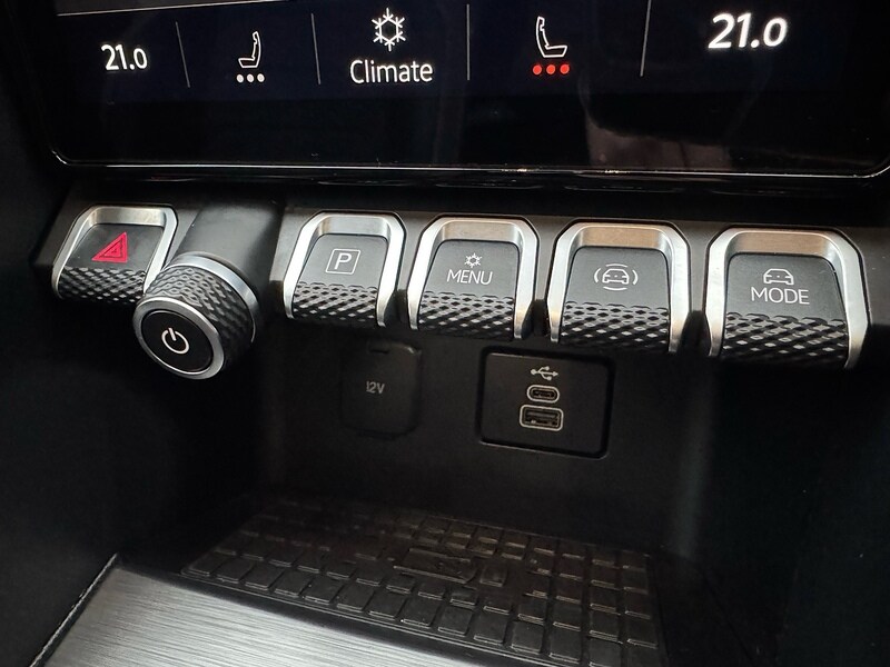 Used Volkswagen Amarok 2024 for sale - 76547383: Photo 31