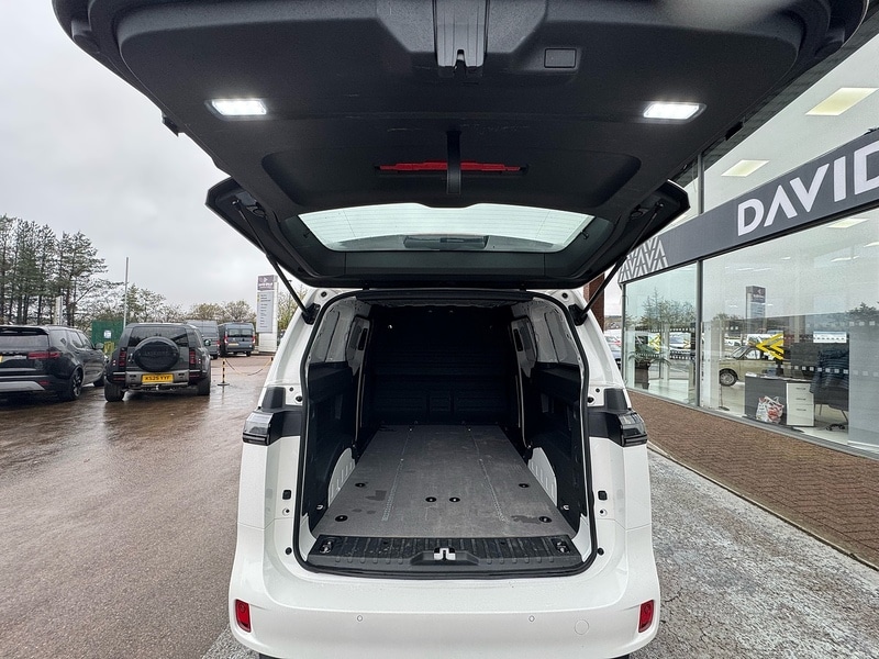 Used Volkswagen ID.Buzz 2024 for sale - 76547382: Photo 11