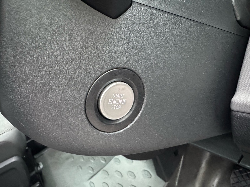 Used Volkswagen ID.Buzz 2024 for sale - 76547382: Photo 32