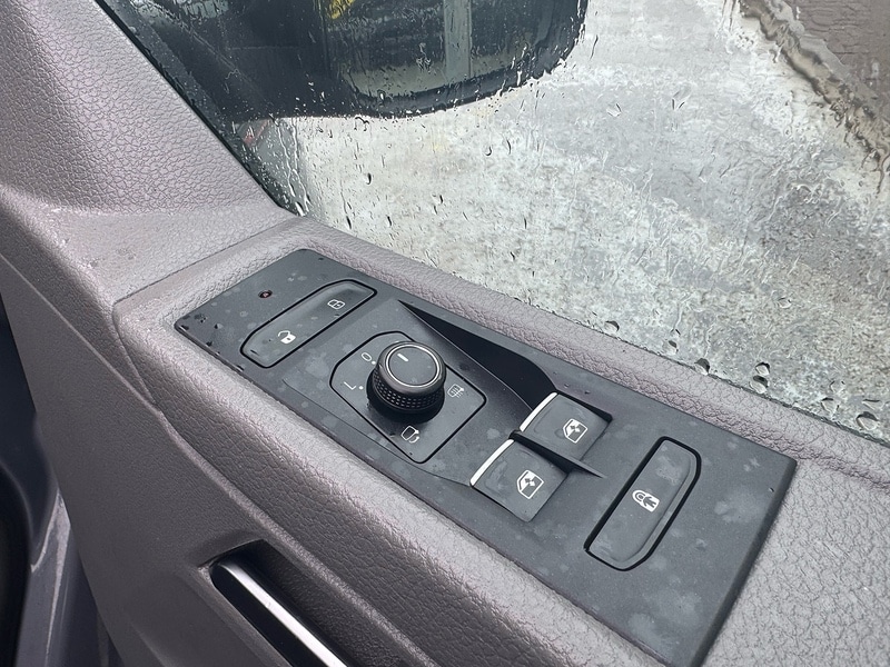 Used Volkswagen Transporter 2021 for sale - 77461217: Photo 36