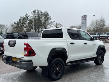 Used Toyota Hilux 2023 for sale - 78993207: Photo