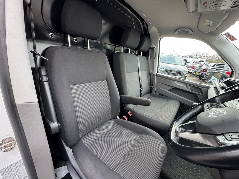 Used Volkswagen Transporter 2022 for sale - 76906070: Photo 8