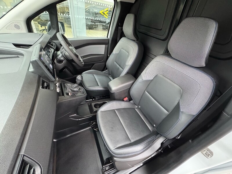 Used Nissan Other 2024 for sale - 77409131: Photo 8