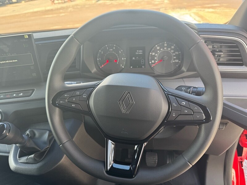 Used Renault Master for sale - 77873304: Photo 13