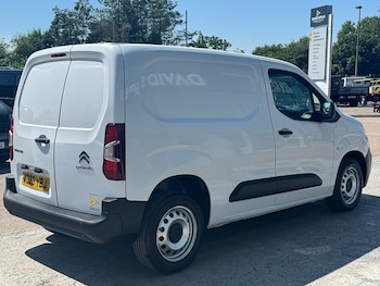 Used Citroen Berlingo 2023 for sale - 79370077: Photo