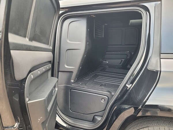 Used Land Rover Defender 110 2021 for sale - 76280475: Photo 16