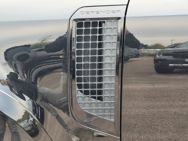 Used Land Rover Defender 110 2021 for sale - 76280475: Photo 18