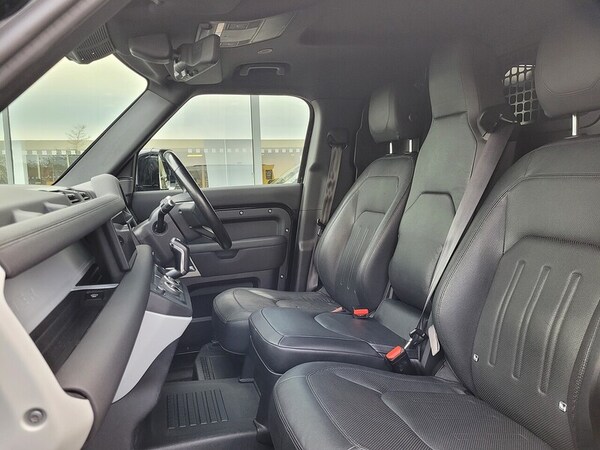 Used Land Rover Defender 110 2021 for sale - 76280475: Photo 23