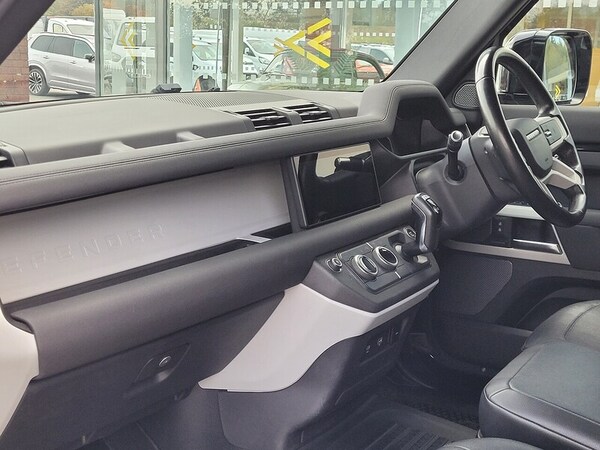 Used Land Rover Defender 110 2021 for sale - 76280475: Photo 29